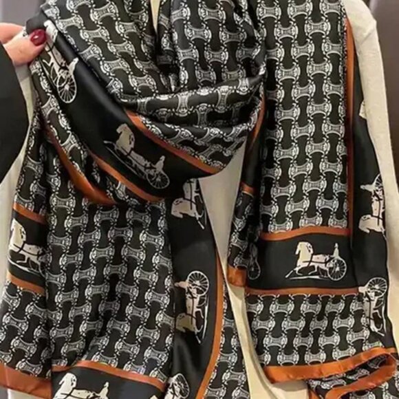 COACH HORSE PATTERN SCARF - Picture 3 of 3